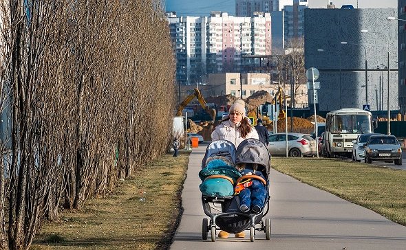 Власти обсудили новые меры поддержки родителей