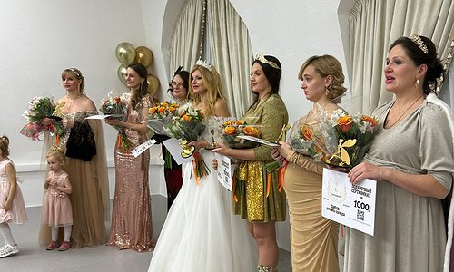 Представитель Совета Матерей из Москвы поздравила финалисток конкурса многодетных мам «Богиня Богинь»